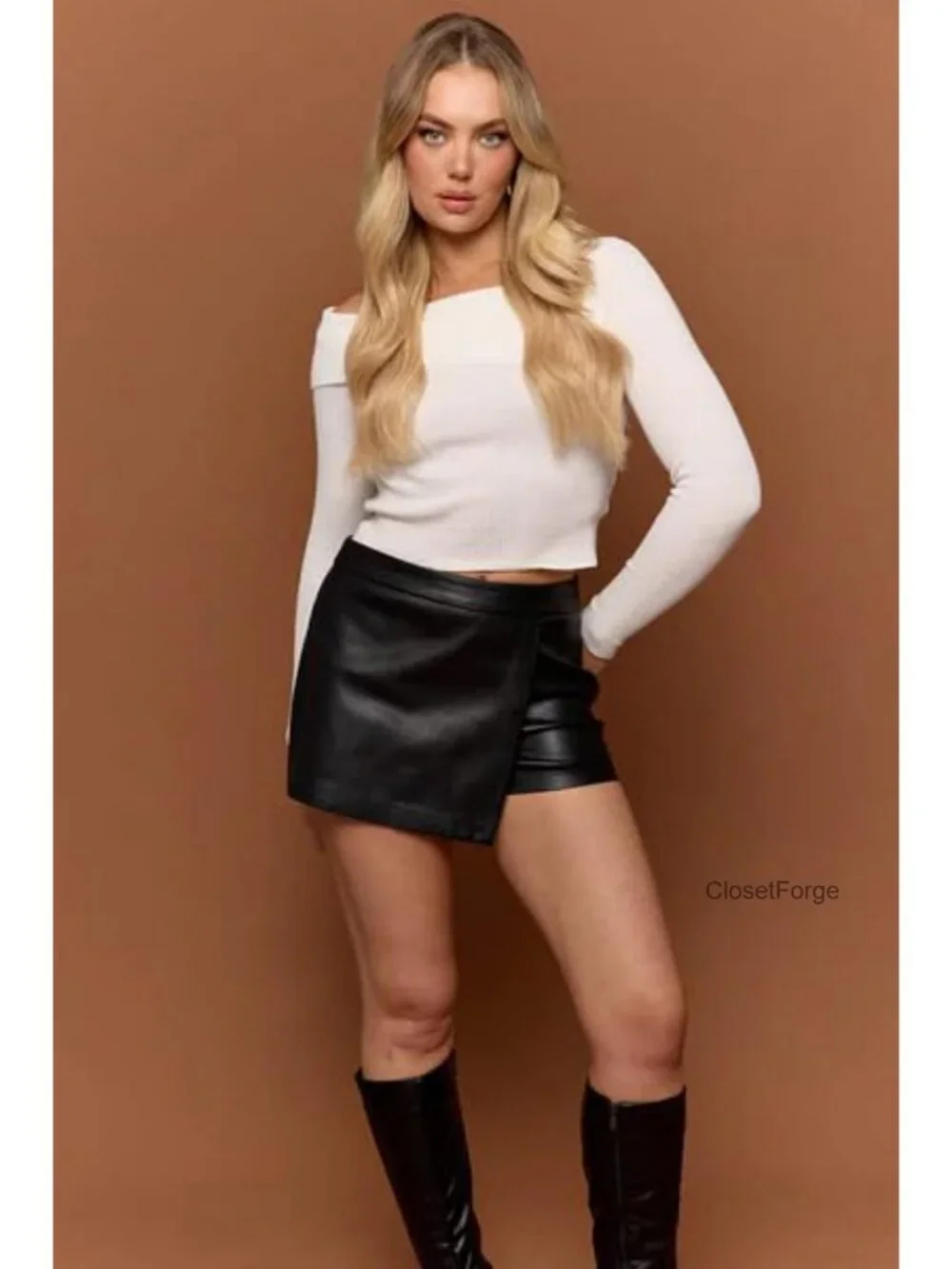 Faux Leather Mini Skort with Side Zipper